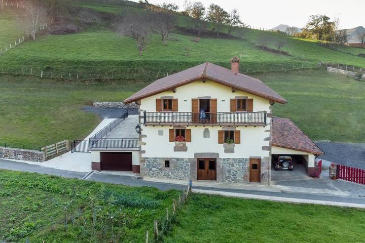 Ferienwohnung für 6 Personen, mit Ausblick und Balkon - 1
