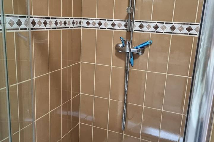 Gîte pour 2 personnes, avec Terrasse et Piscine à Carros - 4