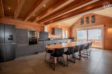 Gîte for 15 Guests in Fontcouverte-la-Toussuire, Western Alps, Picture 3