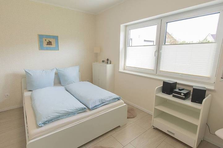 Ferienhaus für 5 Personen, mit Terrasse und Sauna sowie Garten in Varel - 4