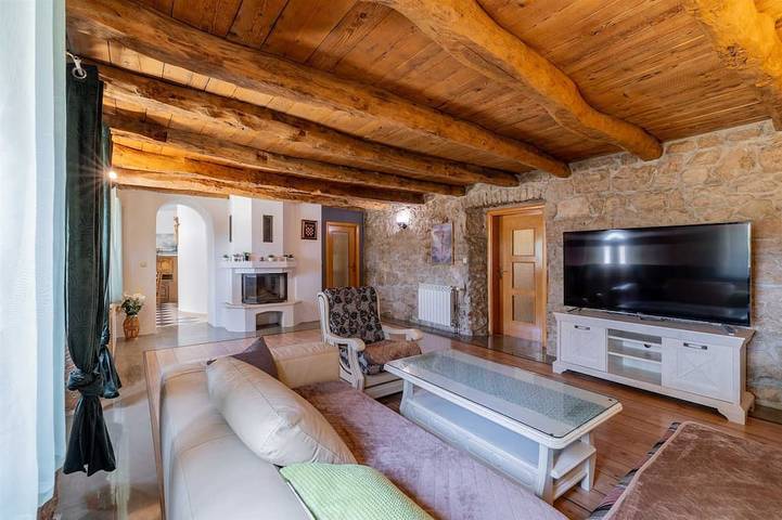 Villa für 10 Personen, mit Garten und Whirlpool in Split-Dalmatien - 3