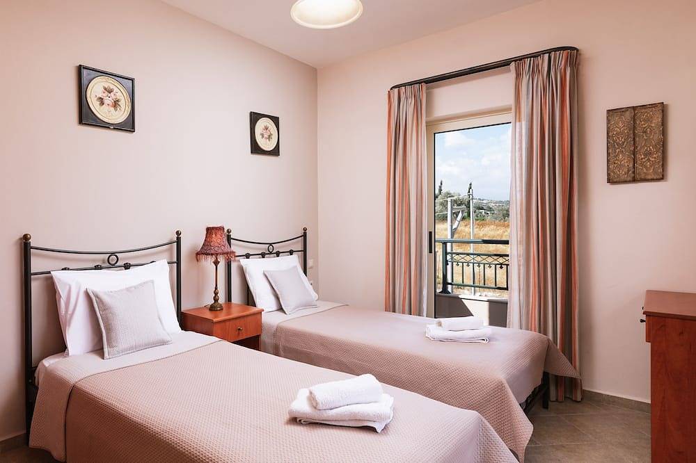 Villa Eleni - Luxurioese Familienvilla im Traditionellen Stil in Pitsidia, Iraklio-Heraklion en omgeving