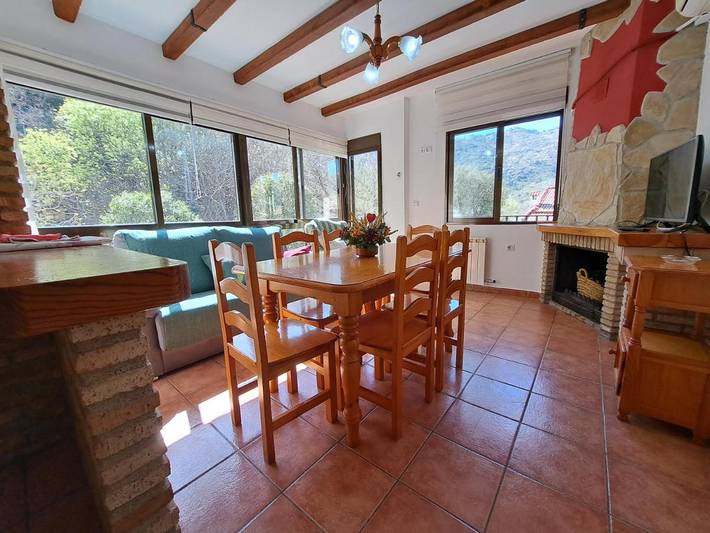 Apartamento para 4 personas, con Balcón además de Piscina y Vistas en Arroyo Frío