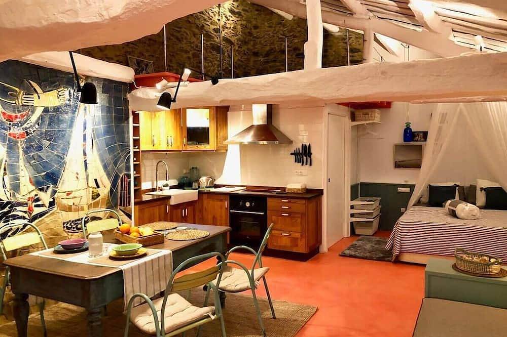 The Cliffs - Cala Porto do Val in O Vicedo, Costa de Galicia