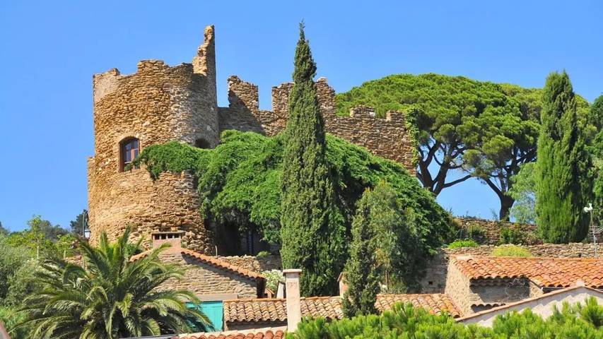 Appartement de vacances pour 7 personnes, avec jardin et piscine