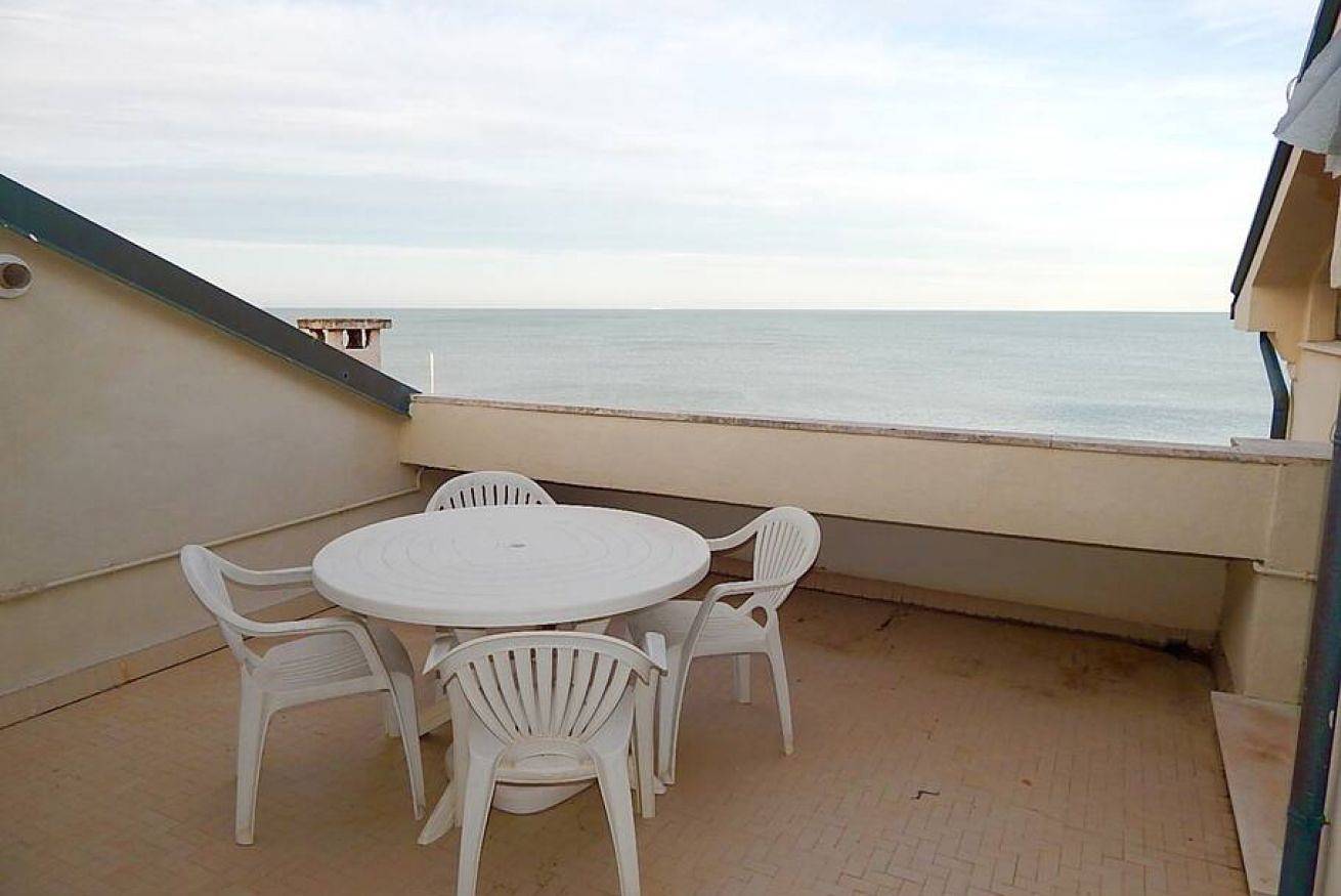 Apartamento entero, M170 - Marcelli, wonderful attic with sea view in Marcelli, Riviera del Conero