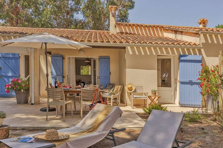 Gîte pour 6 personnes, avec terrasse et jardin