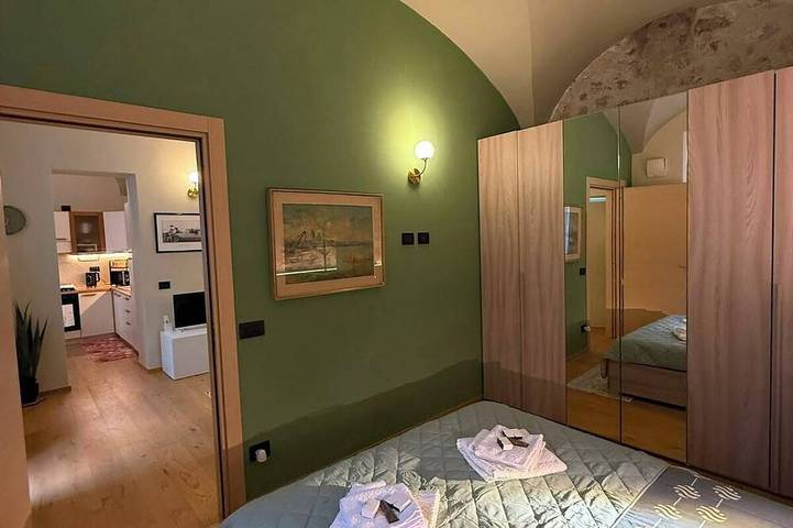 Appartamento intero, Appartamento Palazzo Storico con Corte Privata nel Borgo di Lovere Max 3 Ospiti in Lovere, Lago d'Iseo