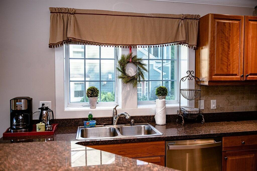 Vacation Home for 8 Guests in Stowe, Stowe Mountain