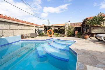 Casa rural para 3 personas, con balcón en Arico