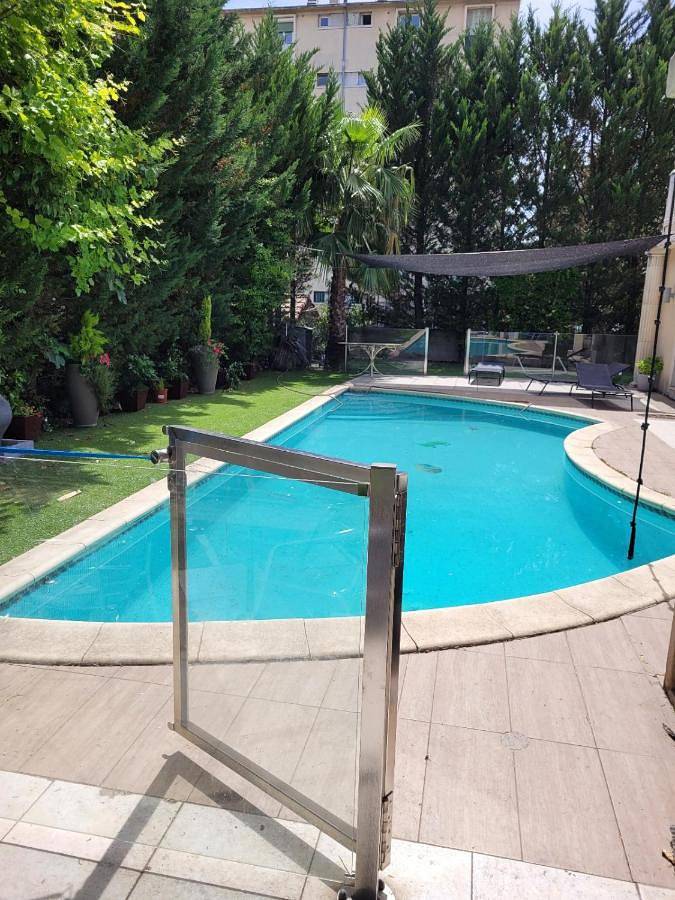 Villa voor 13 personen, met tuin en zwembad in Marseille