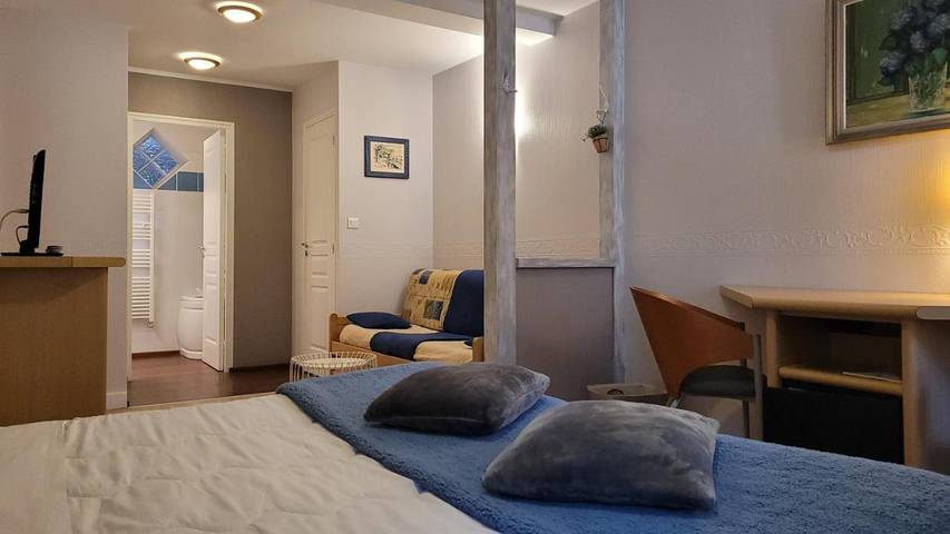 Hôtel pour 2 personnes, avec jardin ainsi que vue et terrasse à Argentat - 2