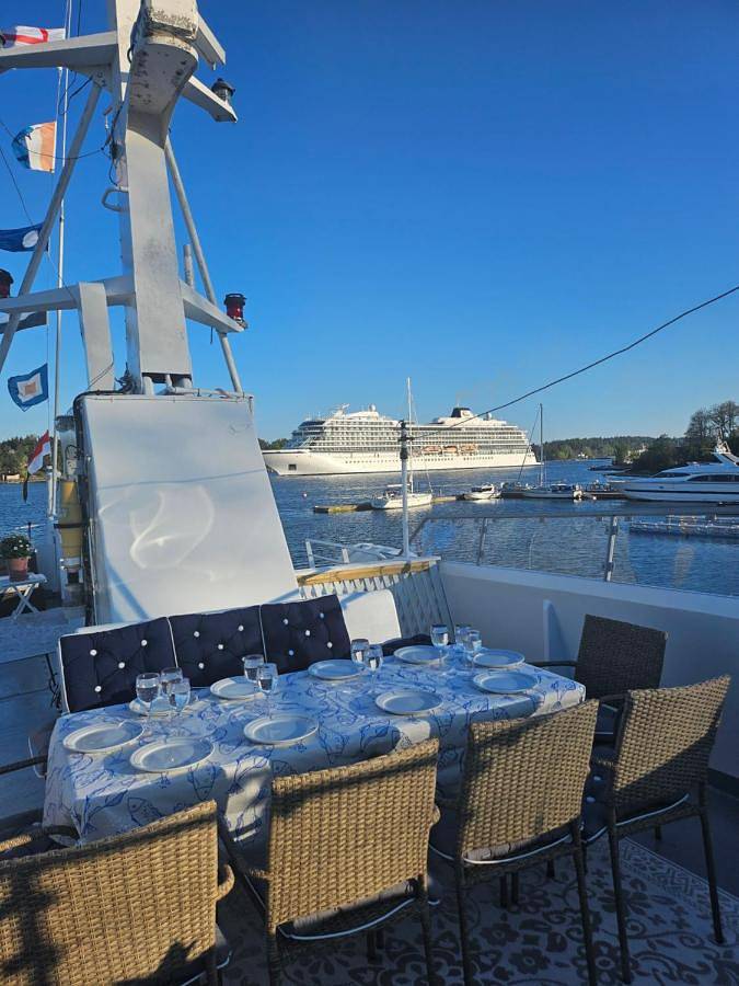Boot für 8 Personen, mit Terrasse und Ausblick sowie Seeblick, mit Haustier in Schweden