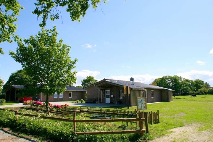 Ferienhaus für 4 Personen, mit Garten und Terrasse am Jadebusen