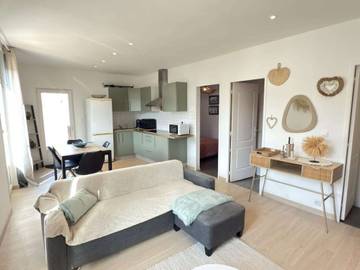 Gîte pour 4 personnes, avec terrasse et balcon/terrasse, adapté aux familles dans Office De Tourisme De Valras Plage