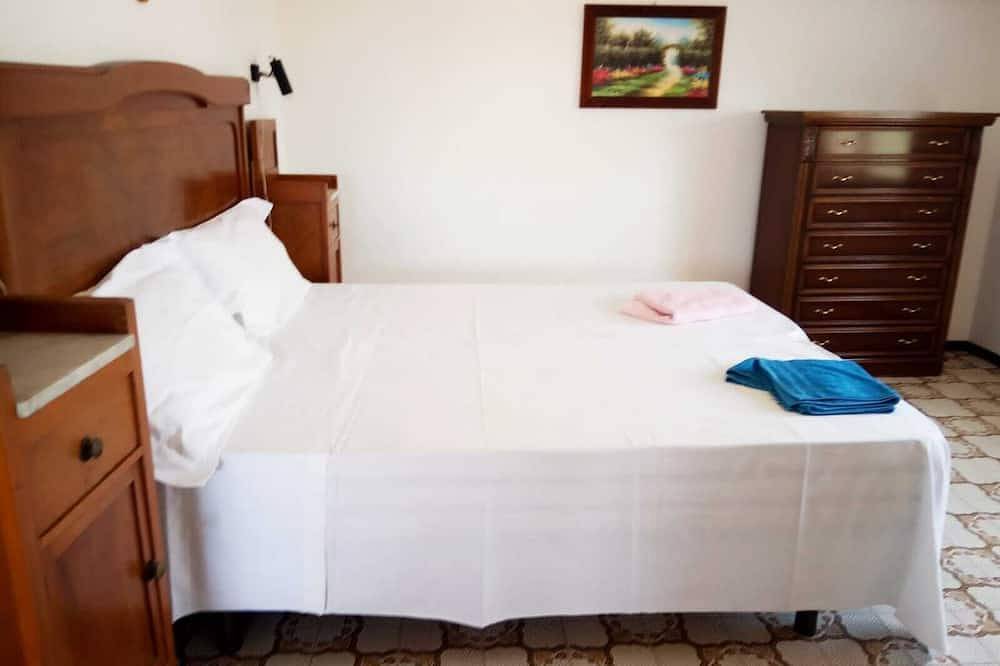 Ganze Wohnung, Aralia attic room in Noto und Umgebung, Syrakus Provinz