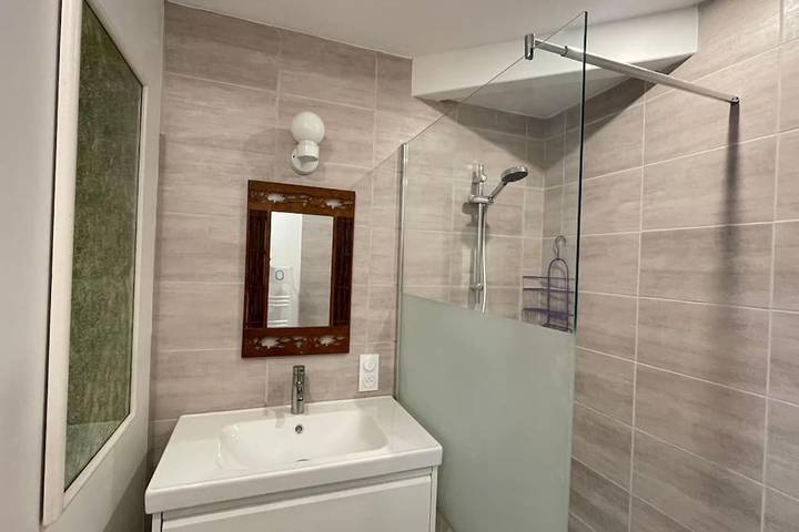 Location de vacances pour 4 personnes, avec piscine ainsi que vue et terrasse, animaux acceptés à Crest - 4