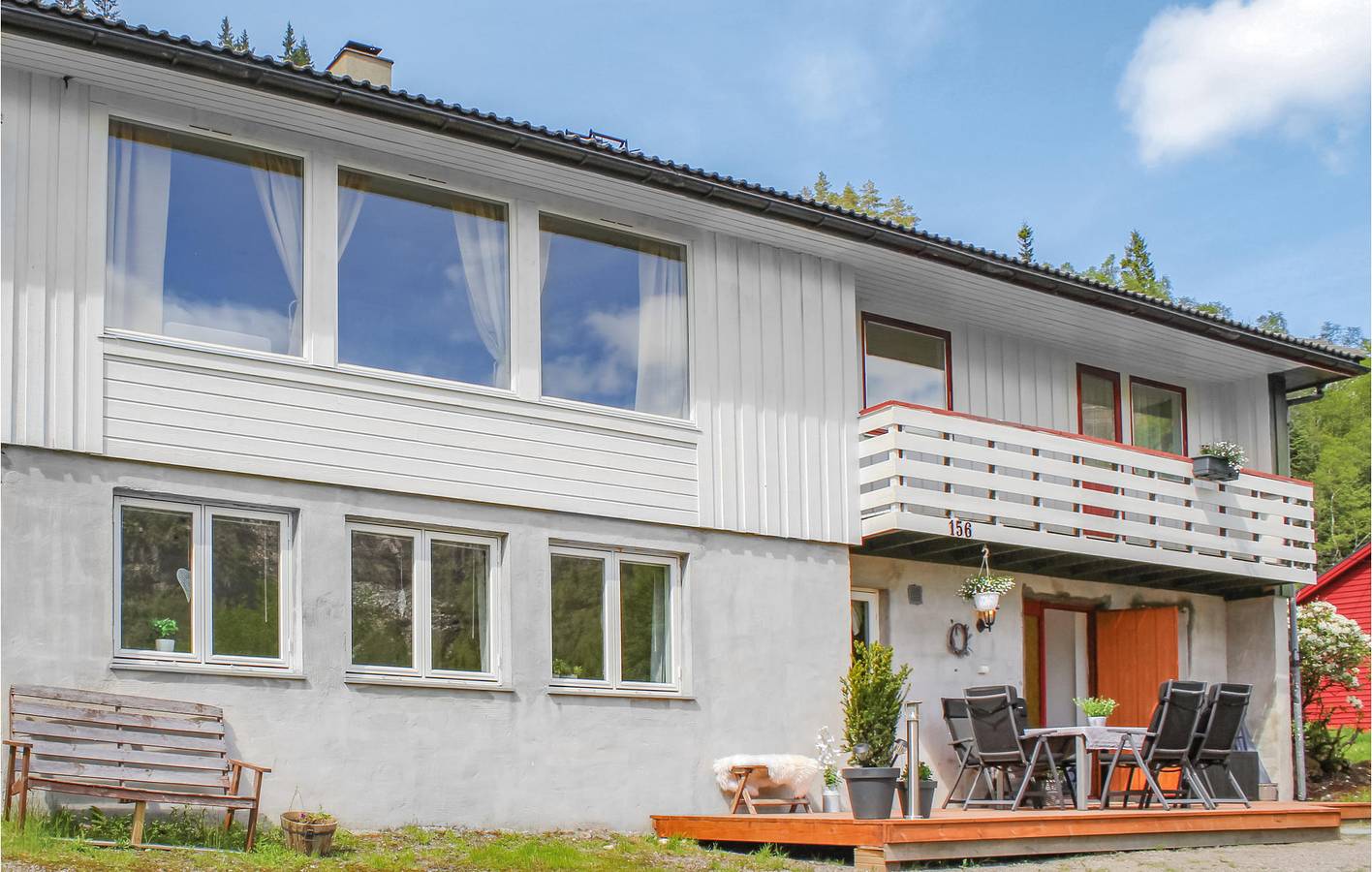 Ferienhaus für 8 Personen mit Terrasse in Lindås