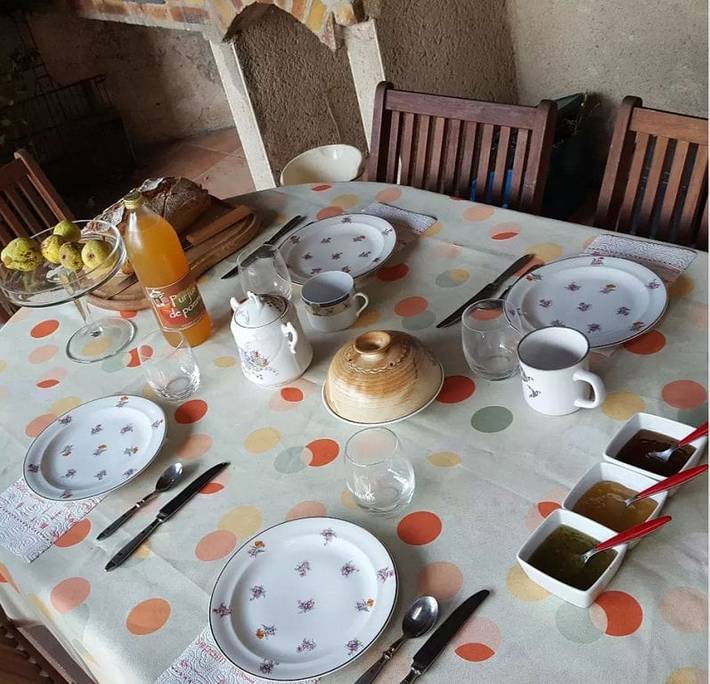 Location de vacances pour 3 personnes, avec jardin, animaux acceptés à La Bastide-l'Évêque - 2