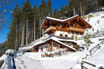 Ferienhaus für 14 Personen, mit Sauna und Garten sowie Balkon im Salzburger Land