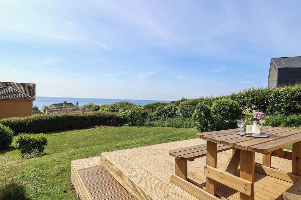Cottage for 8 People in Charmouth, Jurassic Coast