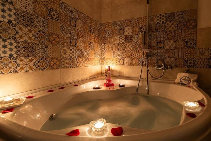 Casa vacanza per 2 persone, con panorama e piscina nonché terrazza a Subiaco