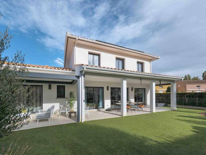 Villa pour 8 personnes, avec jardin