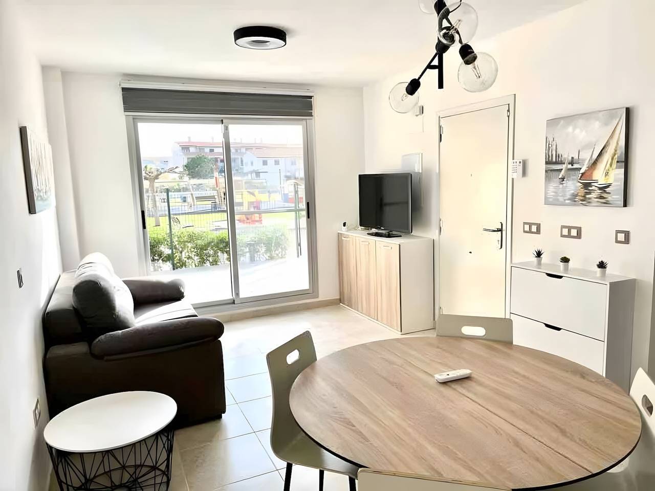 Apartamento entero, Apartamento 'Luxury House' con balcón, Wi-Fi y aire acondicionado in Panoramica Golf (Vinaros), San Jorge