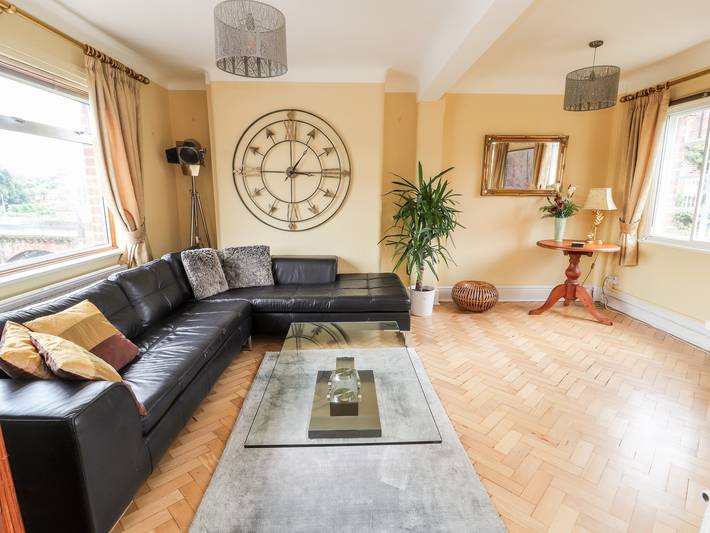 Ganze Wohnung, Dee Heights Penthouse in Chester, West Cheshire und Chester