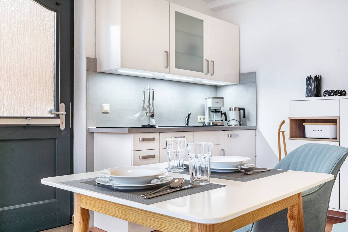 Entire apartment, Apartment '8 Meeresbucht' with Lake View, Private Terrace and Wi-Fi in Seedorf (Sellin), Sellin