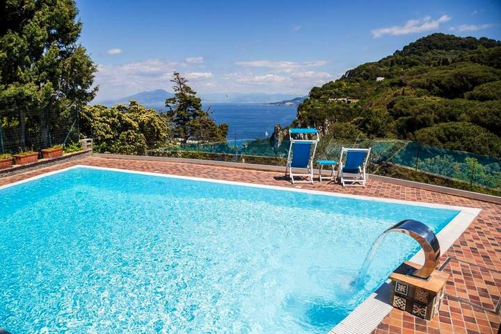 Maison d’hôte pour 14 personnes, avec jardin et piscine ainsi que sauna et jacuzzi à Capri - 3