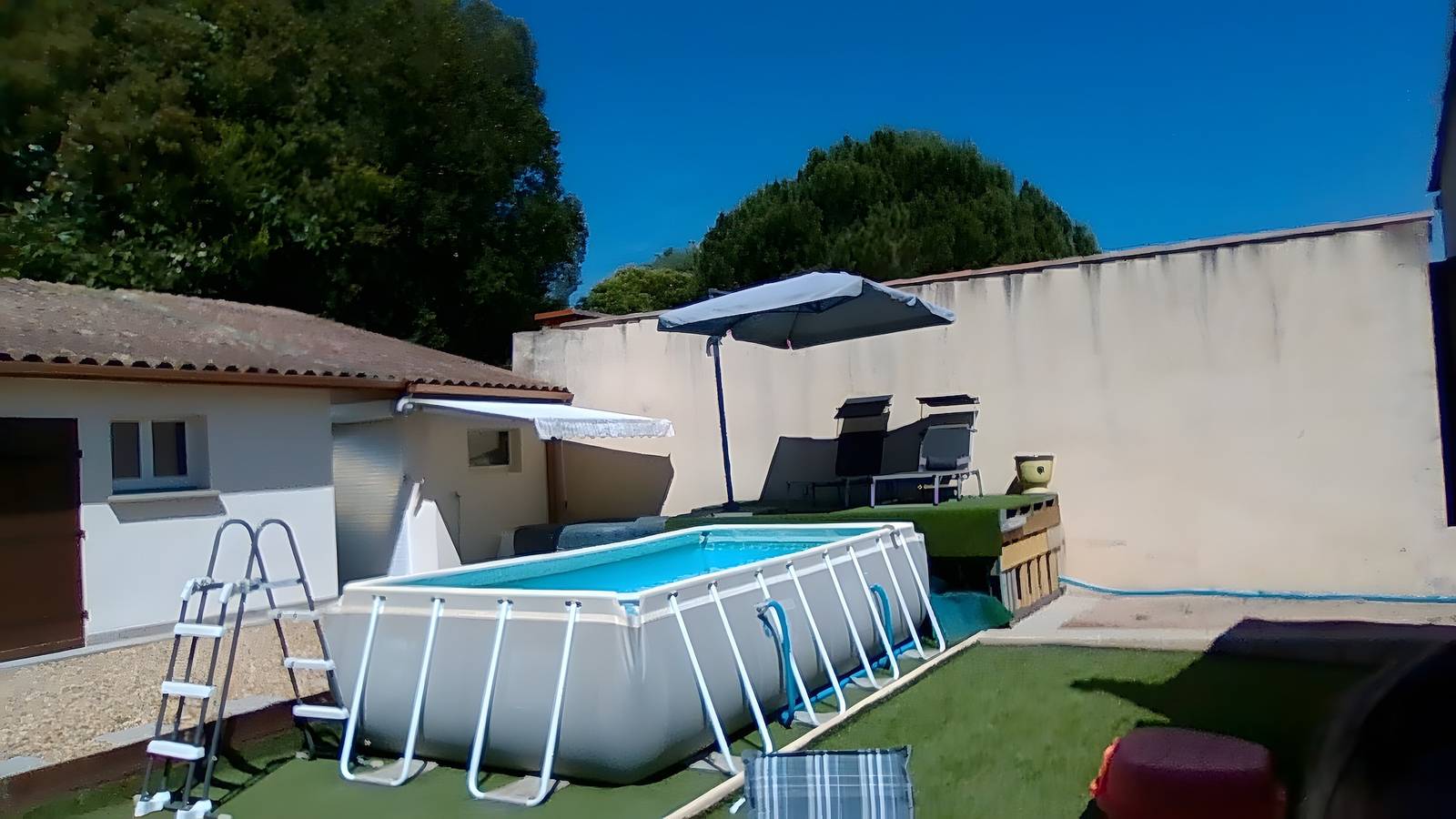 Gîte « Villa athena » avec piscine partagée, terrasse privée et Wi-Fi in Montagnac, Côte méditerranéenne (France)