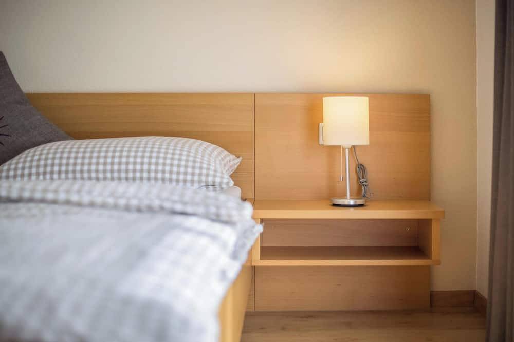 Ganze Wohnung, Apartment 'Kronsun Freude' mit Bergblick, privater Terrasse und Wlan in Percha, Kronplatz