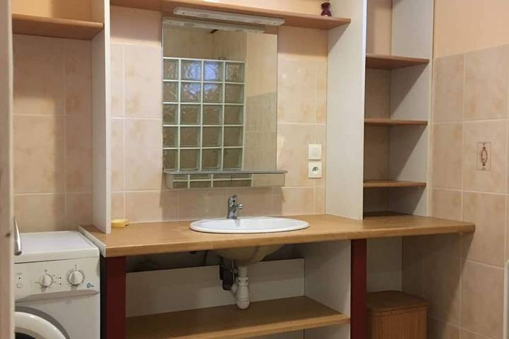 Gîte pour 2 personnes, avec jardin ainsi que terrasse et piscine à Die - 3