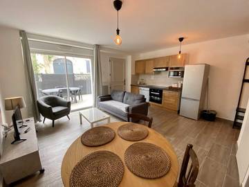 Maison De Vacances pour 4 Personnes dans Fleury, Côte d'Améthyste, Photo 1