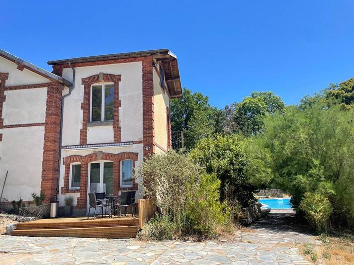 Chambre d’hôte pour 2 personnes, avec Terrasse ainsi que Jardin et Vue dans la Creuse - 2