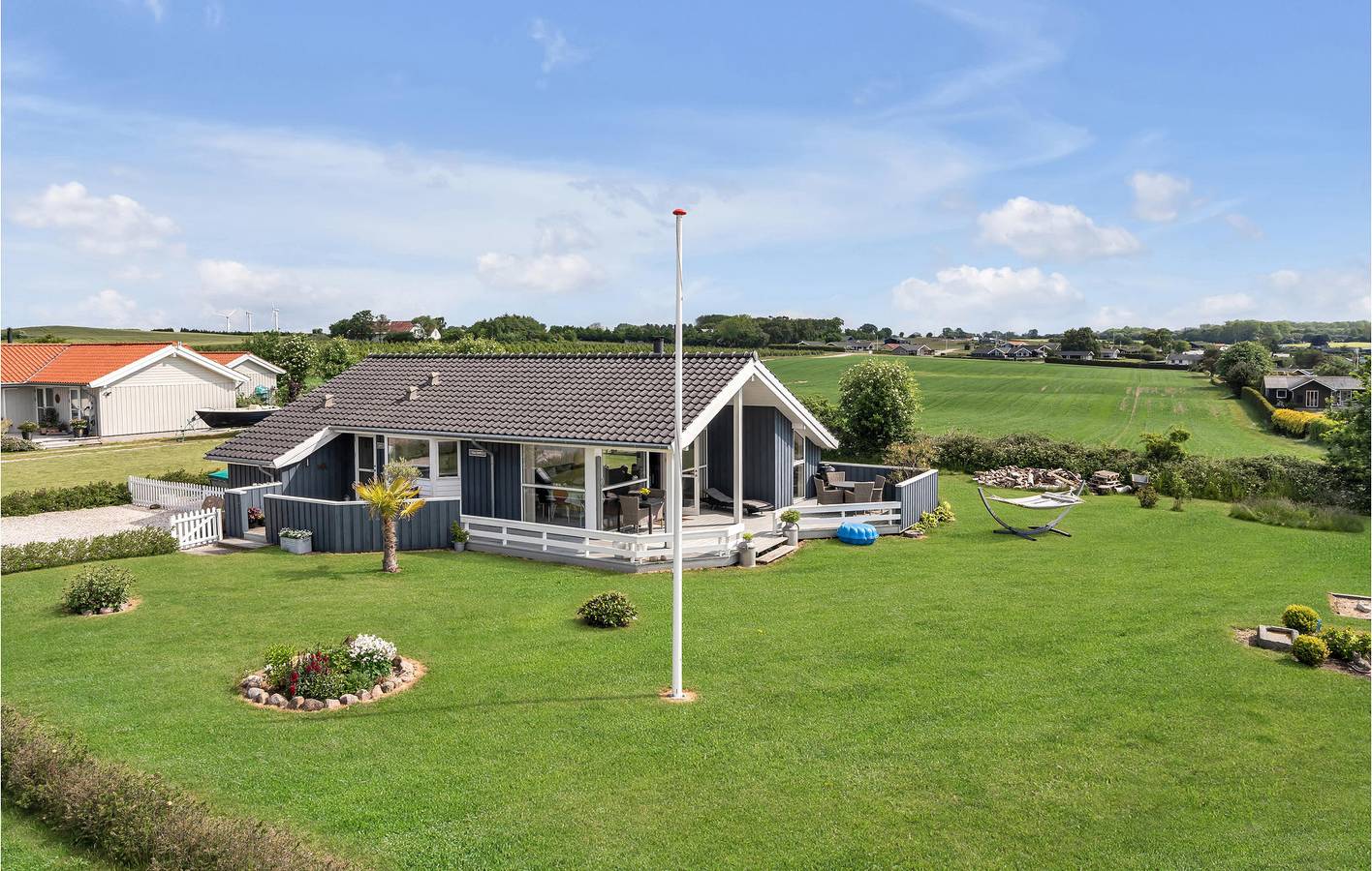 Ferienhaus für 6 Personen mit Terrasse in Horne, Fåborg