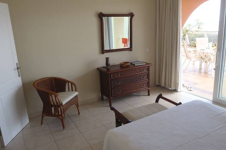 Ganze Wohnung, Luxus-Wohnung, Wifi, Leuchtturm und Strandblick, privater Pool in Solana Matorral, Pájara
