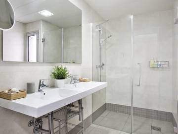 Holiday Apartment for 4 People in Castelldefels, Costa del Garraf, Photo 4