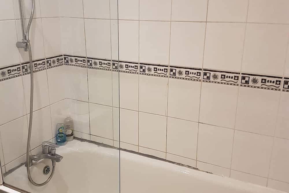 Cheap modern room in South Dublin, County Dublin