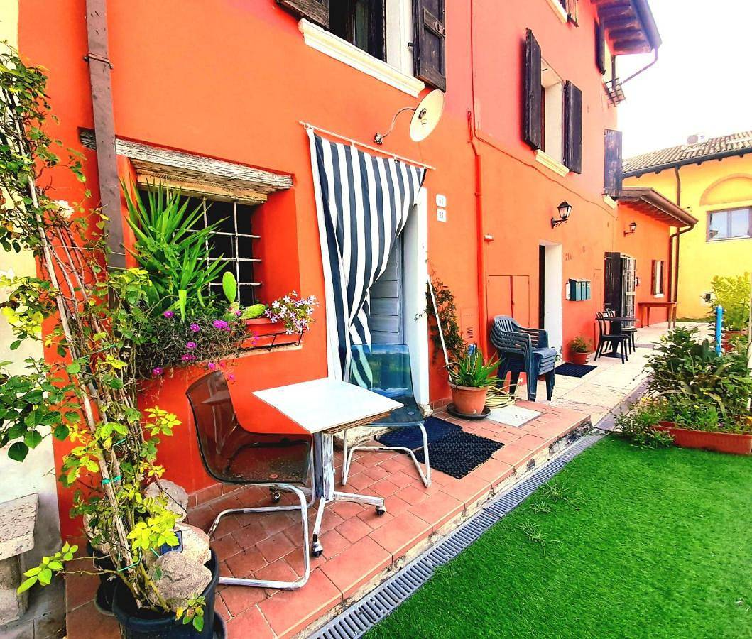 Apartment with Garden View in Ponti sul Mincio, Prealpi Gardesane