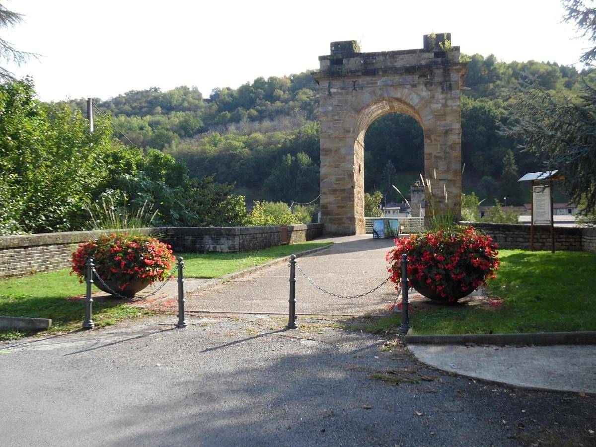 Double Room with Private Bathroom in Decazeville, Aveyron
