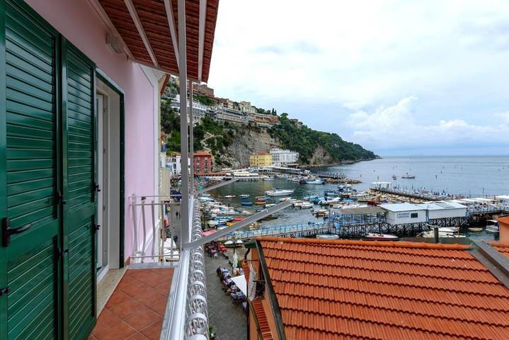 Maison d’hôte pour 4 personnes, avec vue et terrasse à Sorrento - 2