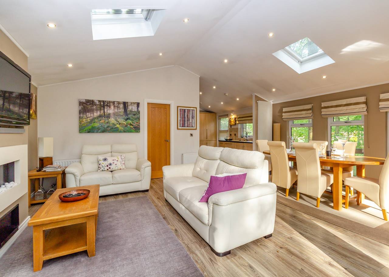 Luxury Lodge 1 in Eaton, Cheshire Este