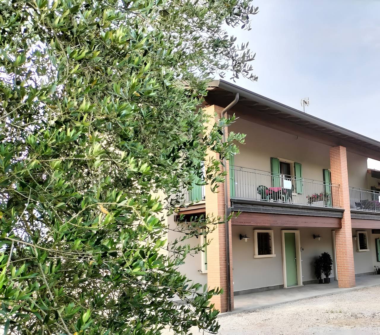 Ganzes Studio, Studio 'La Scarpina Alloggio N 2' mit privater Terrasse, Gemeinschaftsgarten und Klimaanlage in Ponti sul Mincio, Gardasee