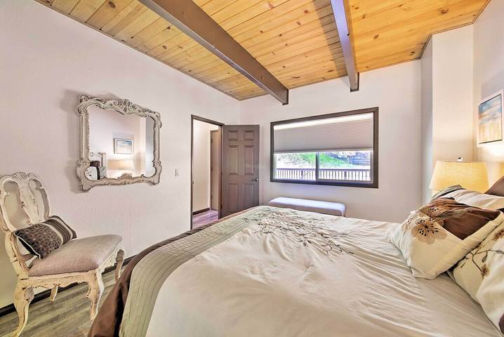 Vacation rental for 8 people, with balcony, with pets in Lake Arrowhead