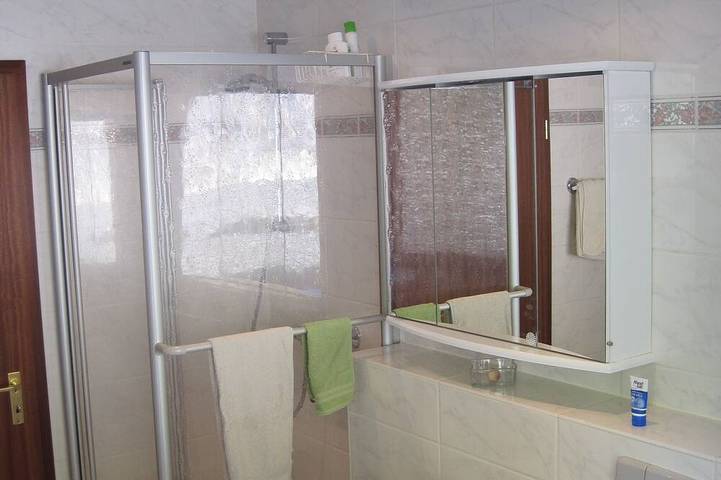 Ganze Wohnung, 5 Sterne Ferienwohnung zum Wohlfühlen mit 2 Schlafzimmern, ruhig gelegen. in Kleinblittersdorf, Saarbrücken & Umgebung