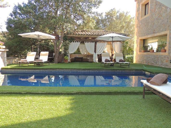 Location de vacances pour 8 personnes, avec jardin ainsi que vue et piscine, adapté aux familles à Valldemossa - 2