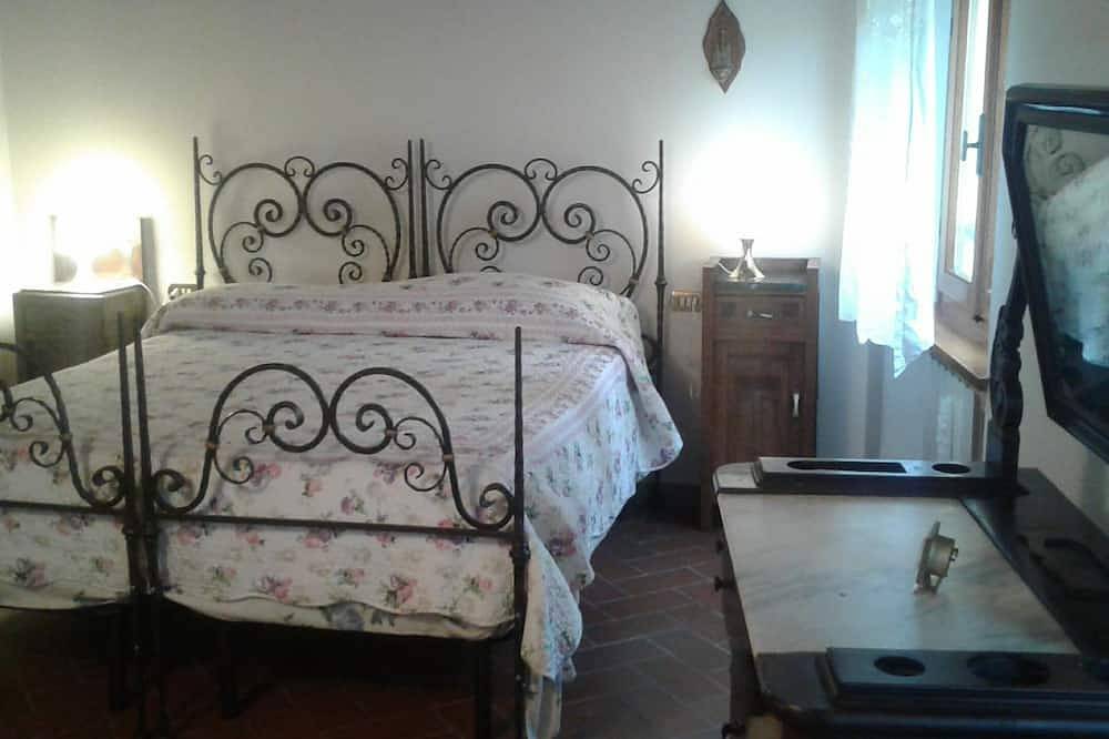 Ganze Wohnung, Schöne Wohnung in einem mittelalterlichen Weiler in Cerreto Guidi, Florenz Provinz