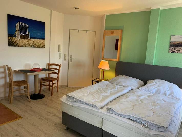 Ferienwohnung für 2 Personen, mit Garten und Pool sowie Sauna und Ausblick in Sagard - 3